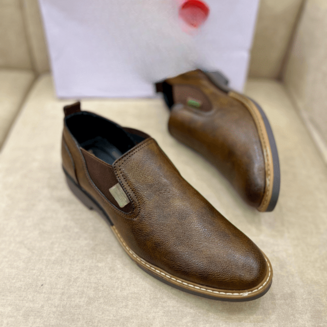 Sapatos em couro com sola ergonómica para homem