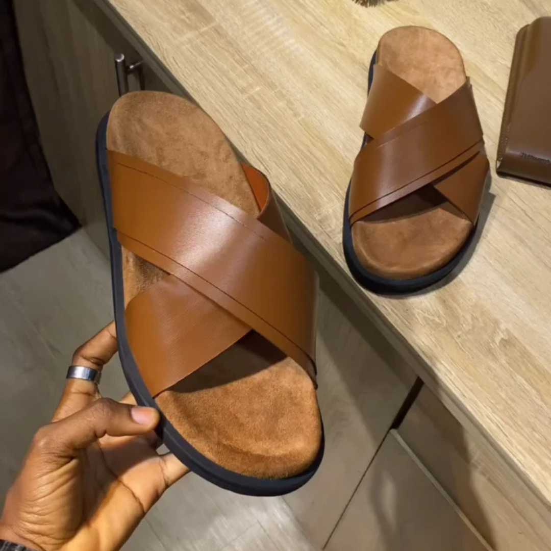 Sandálias de couro com sola ortopédica para homem