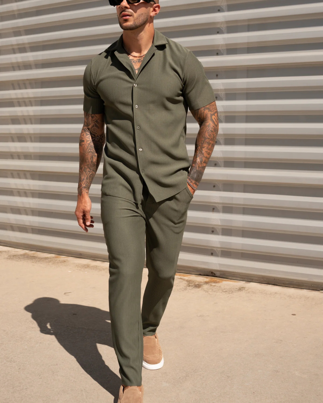 Conjunto de calças e camisola de manga curta casual para homem