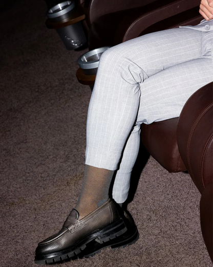 Conjunto de casaco e calças elegante para homem