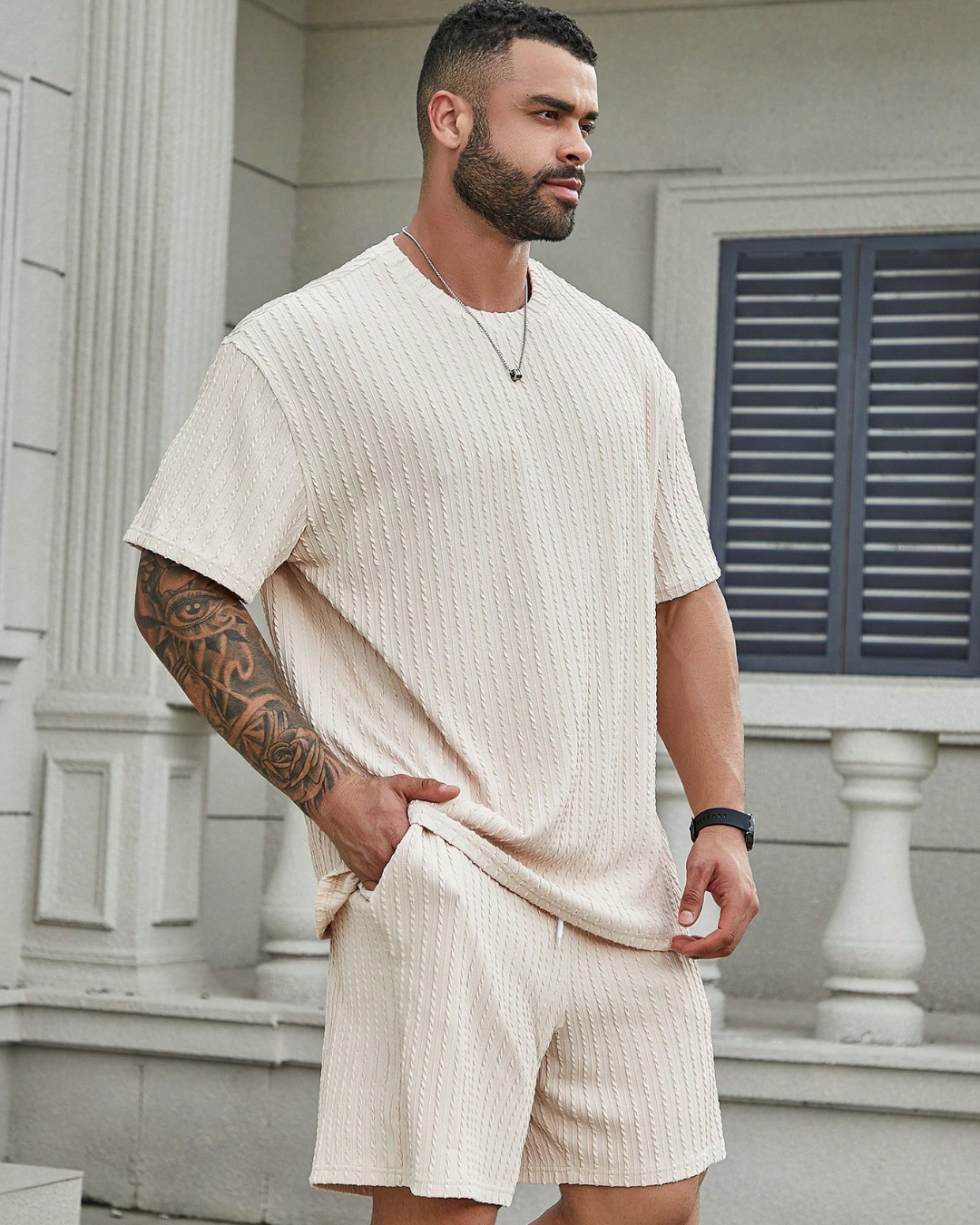 Conjunto casual de camisola de manga curta e calções para homem