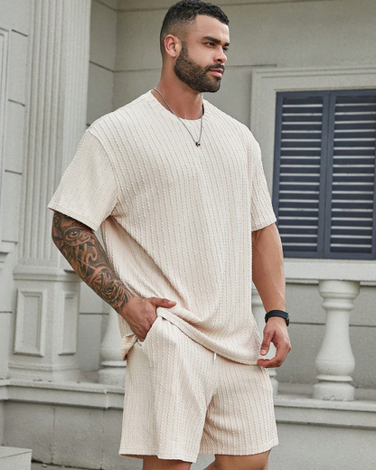 Conjunto casual de camisola de manga curta e calções para homem