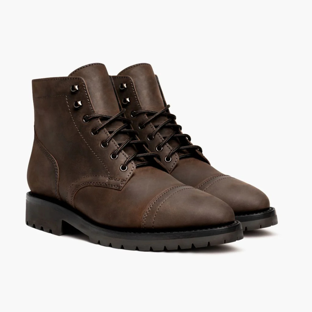Botas de couro para homem de alta durabilidade e estilo moderno
