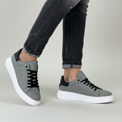 Sapatos de estilo urbano com sola robusta para homem