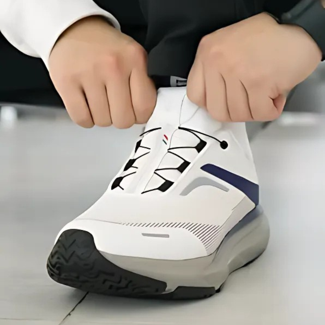 Sapatos desportivos com atacadores ajustáveis para homem