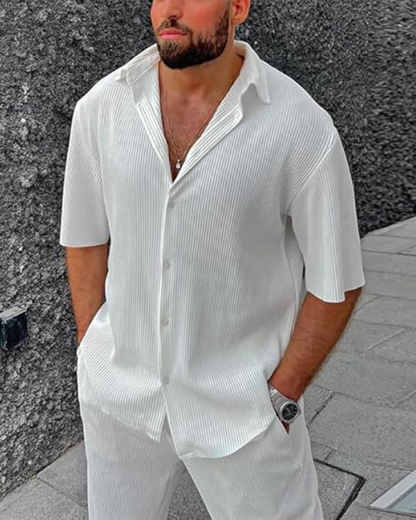 Conjunto de duas peças com camisa de manga curta texturada