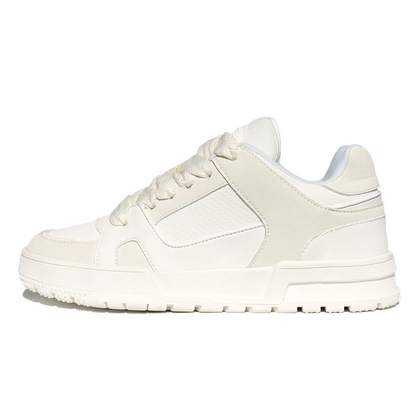 Sapatilhas de Alta Distinção com Elevação Elegante e Conforto Superior