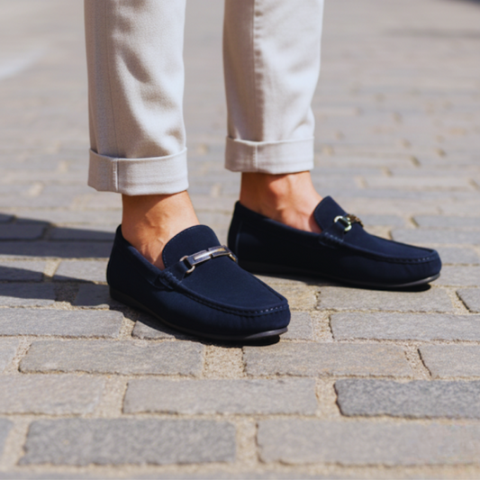 Sapatos mocassim para homem em camurça