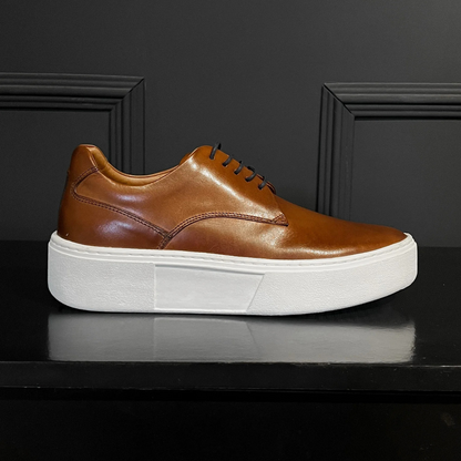 Sapatos casuais com sola grossa e confortável para homem