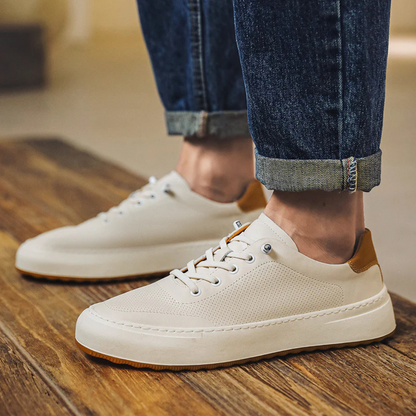 Ténis desportivos respiráveis e versáteis para homem.