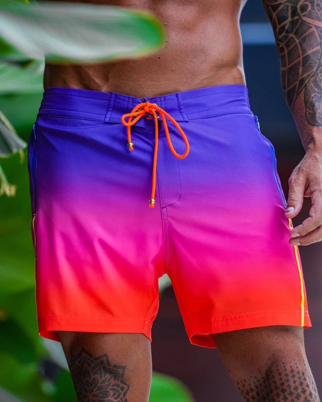 Bermudas de natação com forro resistente a riscos e cintura ajustável