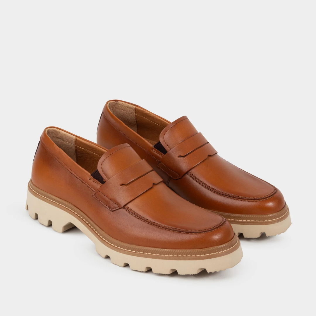 Sapatos de couro com sola ergonómica