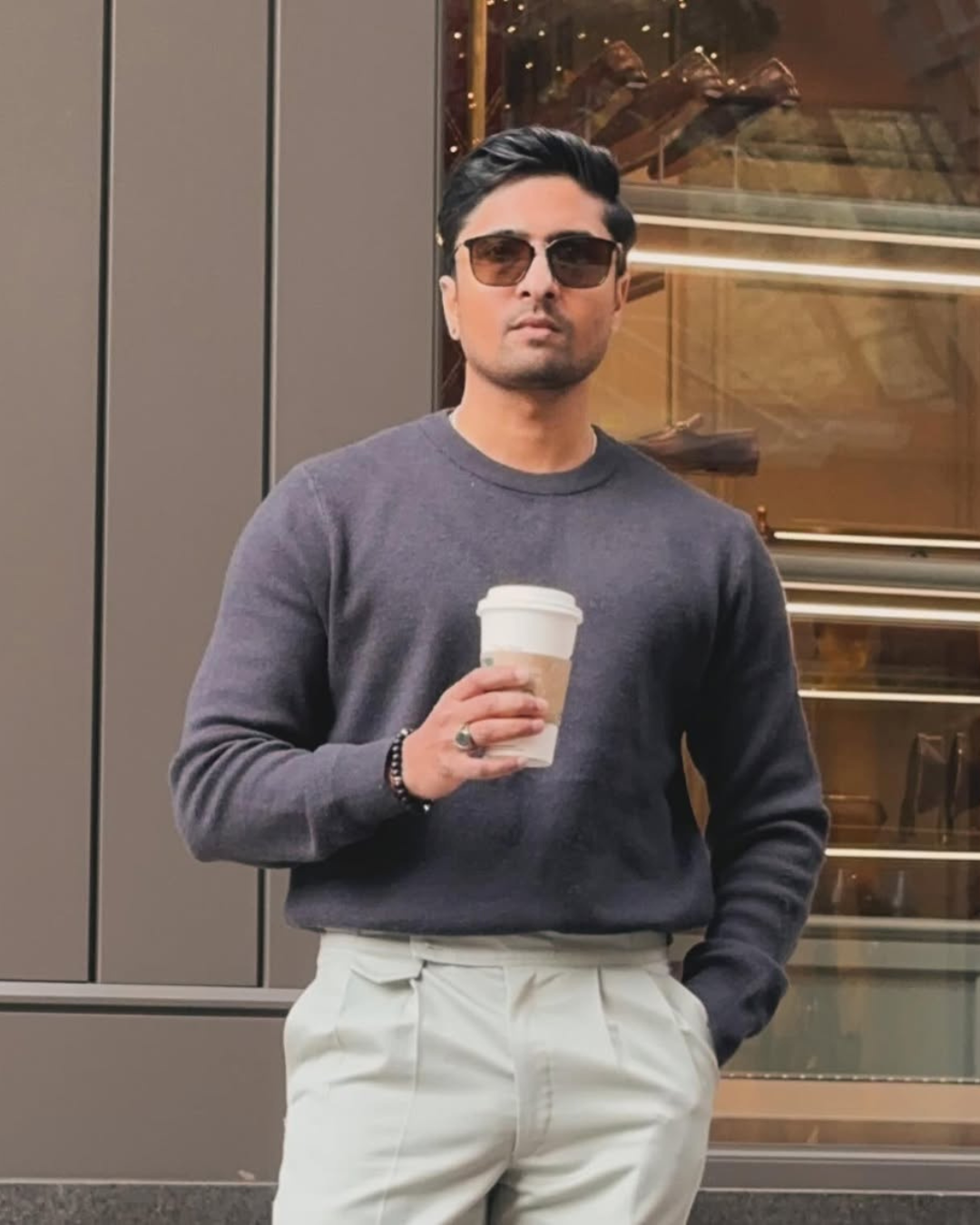 Calças sociais para homem com um corte moderno e elegante