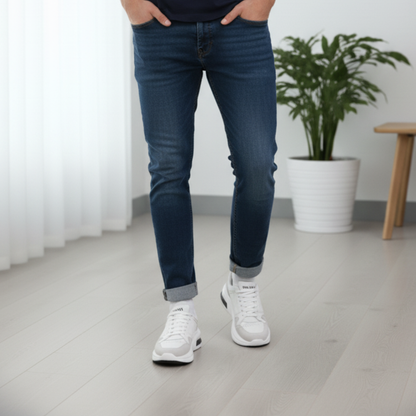 Sapatilhas Urbanas de Design Minimalista e Luxo Discreto