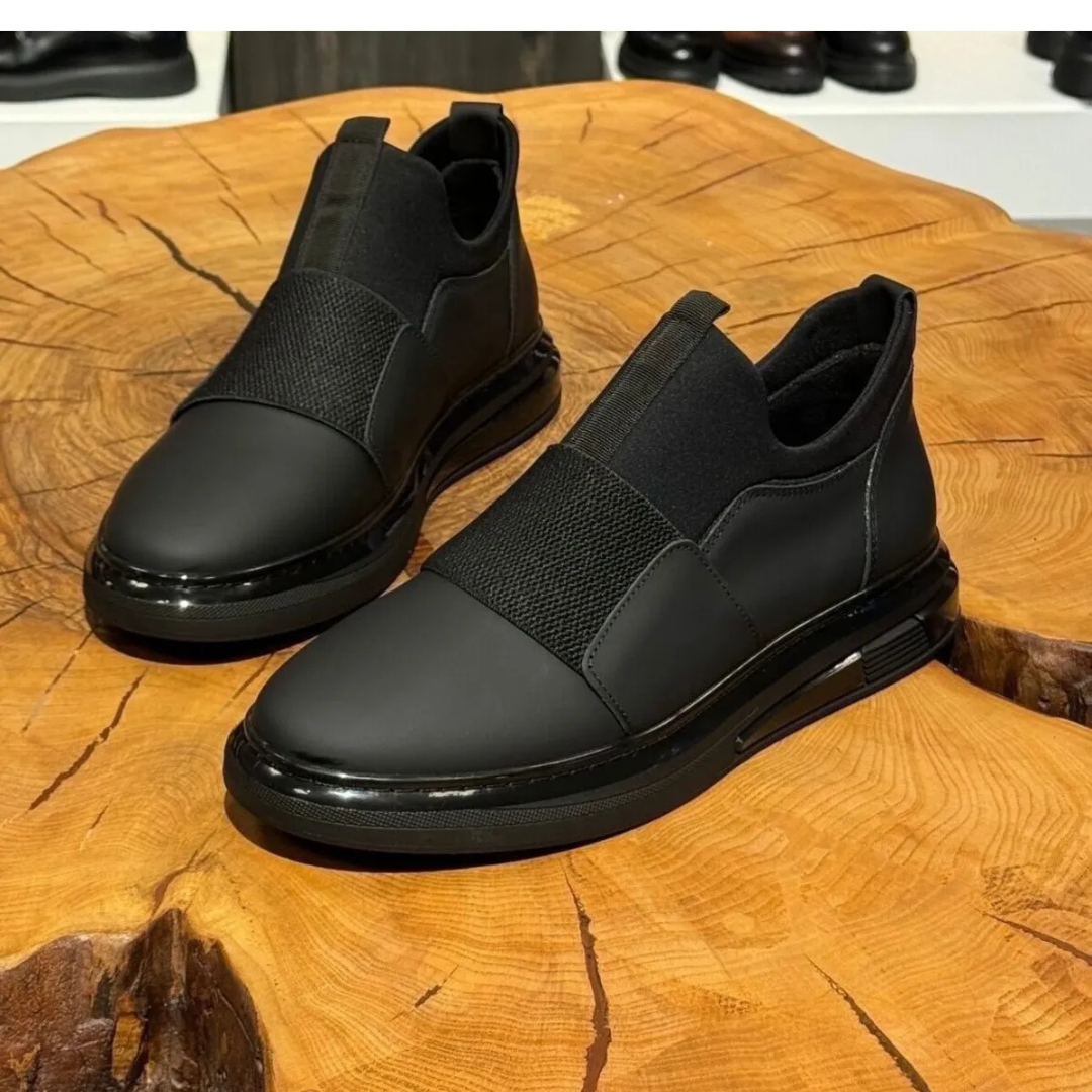 Sapatilhas Urban em Couro Preto Respiravel para Homem