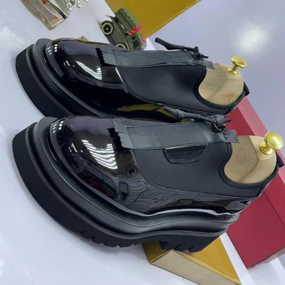 Sapatos casuais elegantes com fecho de correr adequados para homem