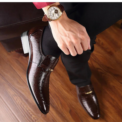 Mocassins Masculinos em Couro com Textura Rugosa