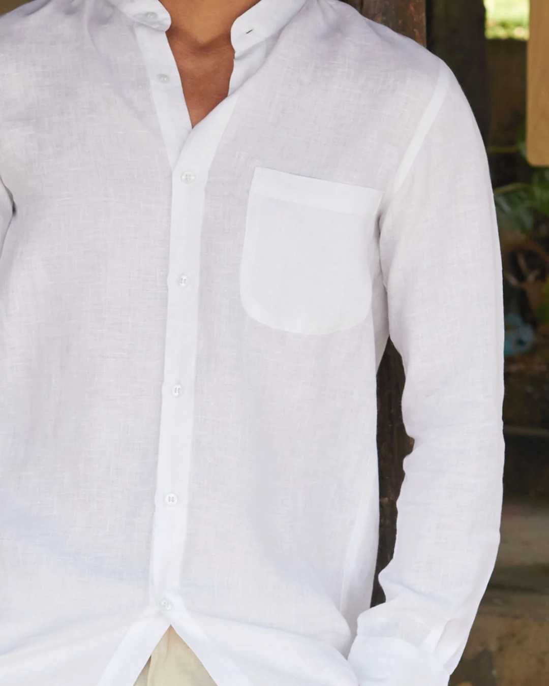 Camisa de linho com colarinho Nehru para homem