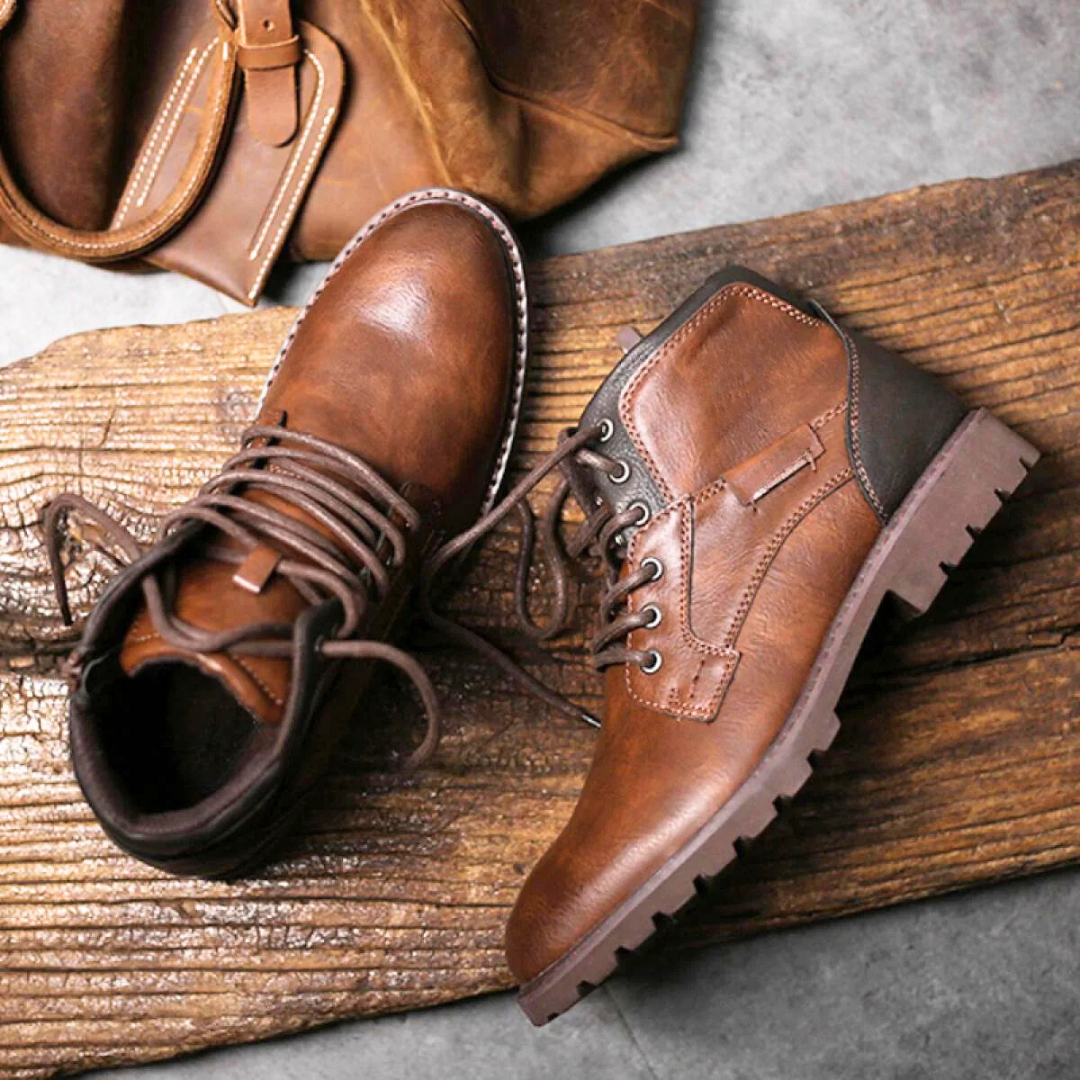 Botas de Couro Vintage com Sola Antiderrapante e Design Robusto