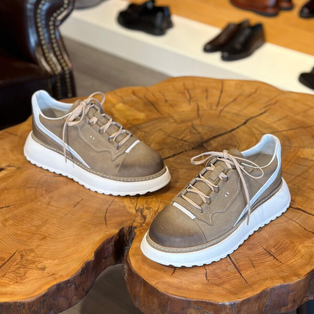 Sapatilhas de estilo urbano com sola ergonómica para homem