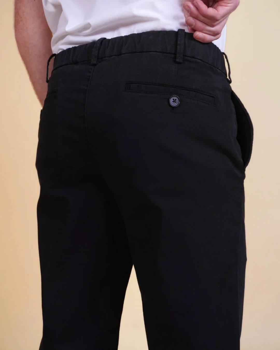 Calças casuais com ajuste de botões para homem