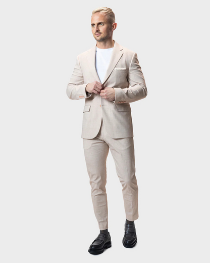 Conjunto de casaco e calças elegante para homem