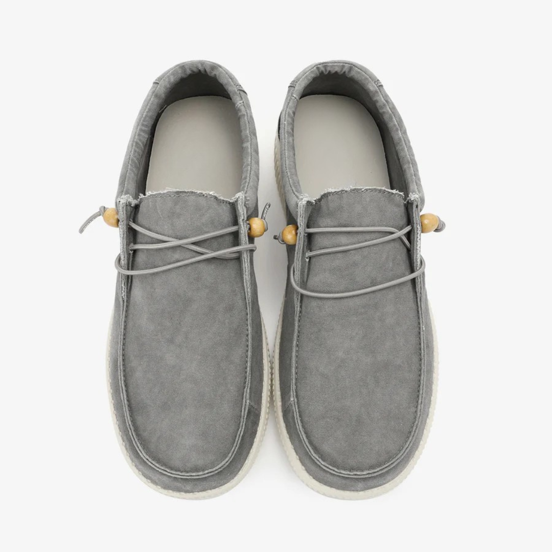 Sapatos casuais com atacadores e sola ultra-leve