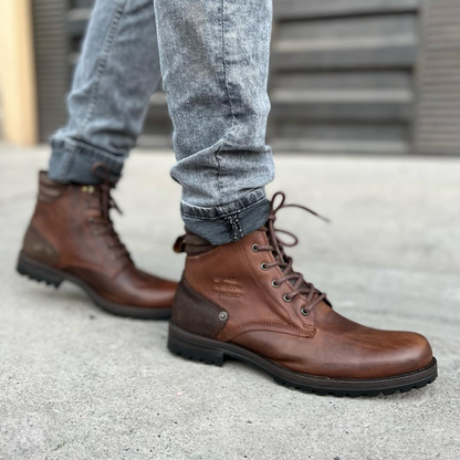 Botas vintage de couro para homem