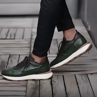 Sapatilhas de couro com solas ergonómicas antiderrapantes para homem