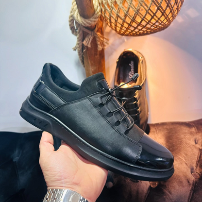 Sapatos de Couro para Homem com Atacadores Ajustáveis