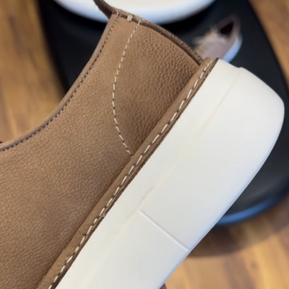 Sapatilhas com sola ergonómica e antiderrapante para homem