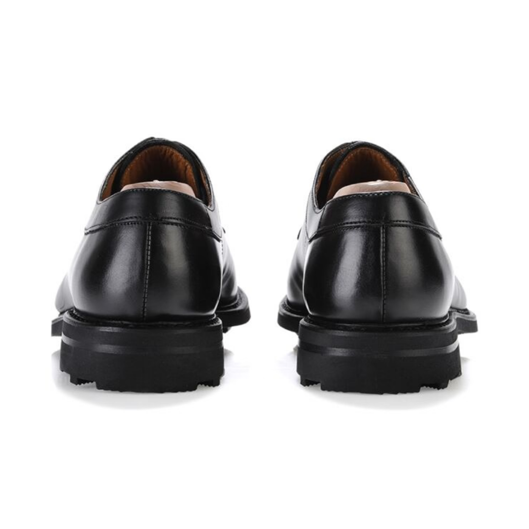 Sapatos Masculinos de Couro com Sola Gomme Elegância Clássica com Toque Moderno