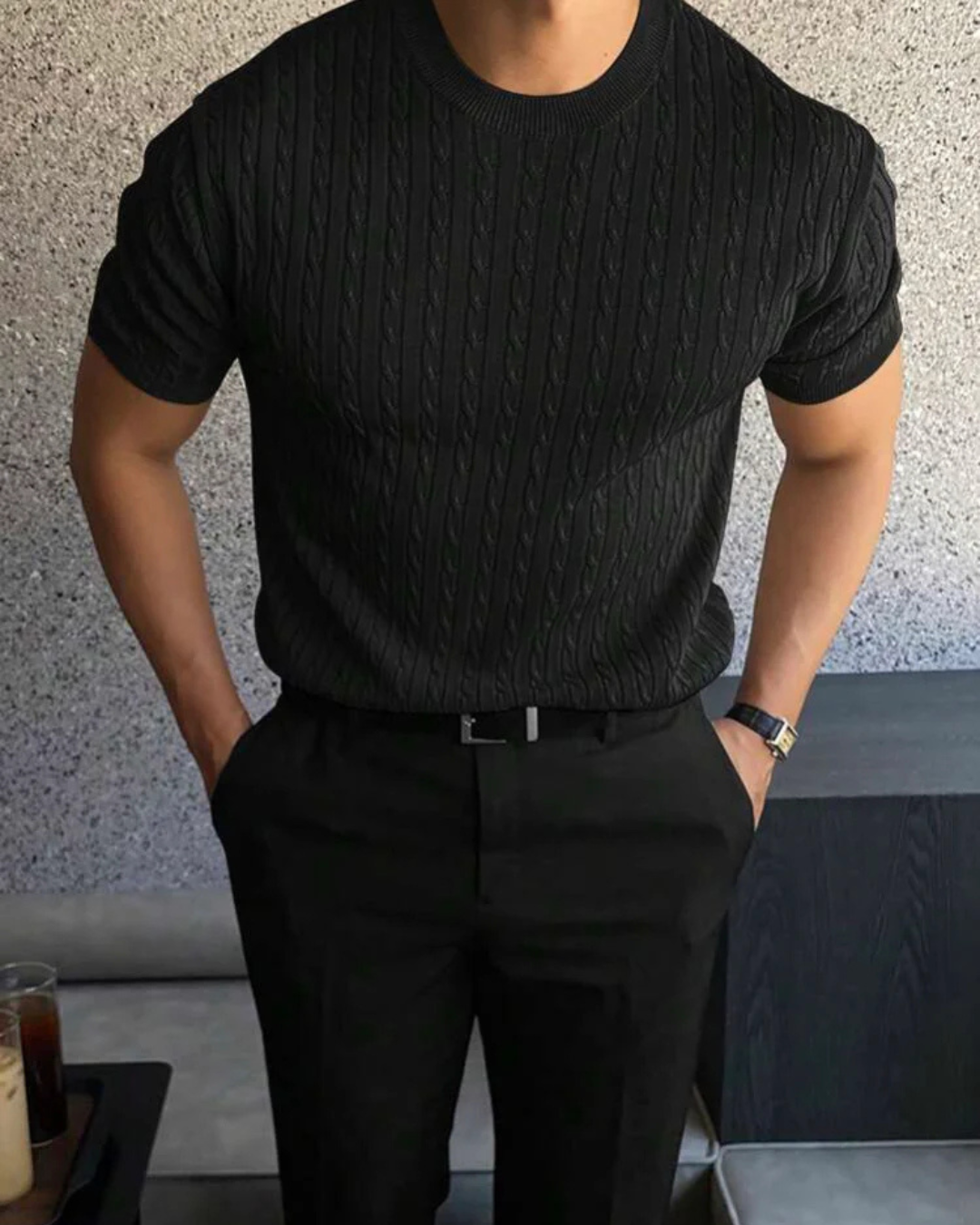 Camisa de manga curta com design respirável e estilo versátil