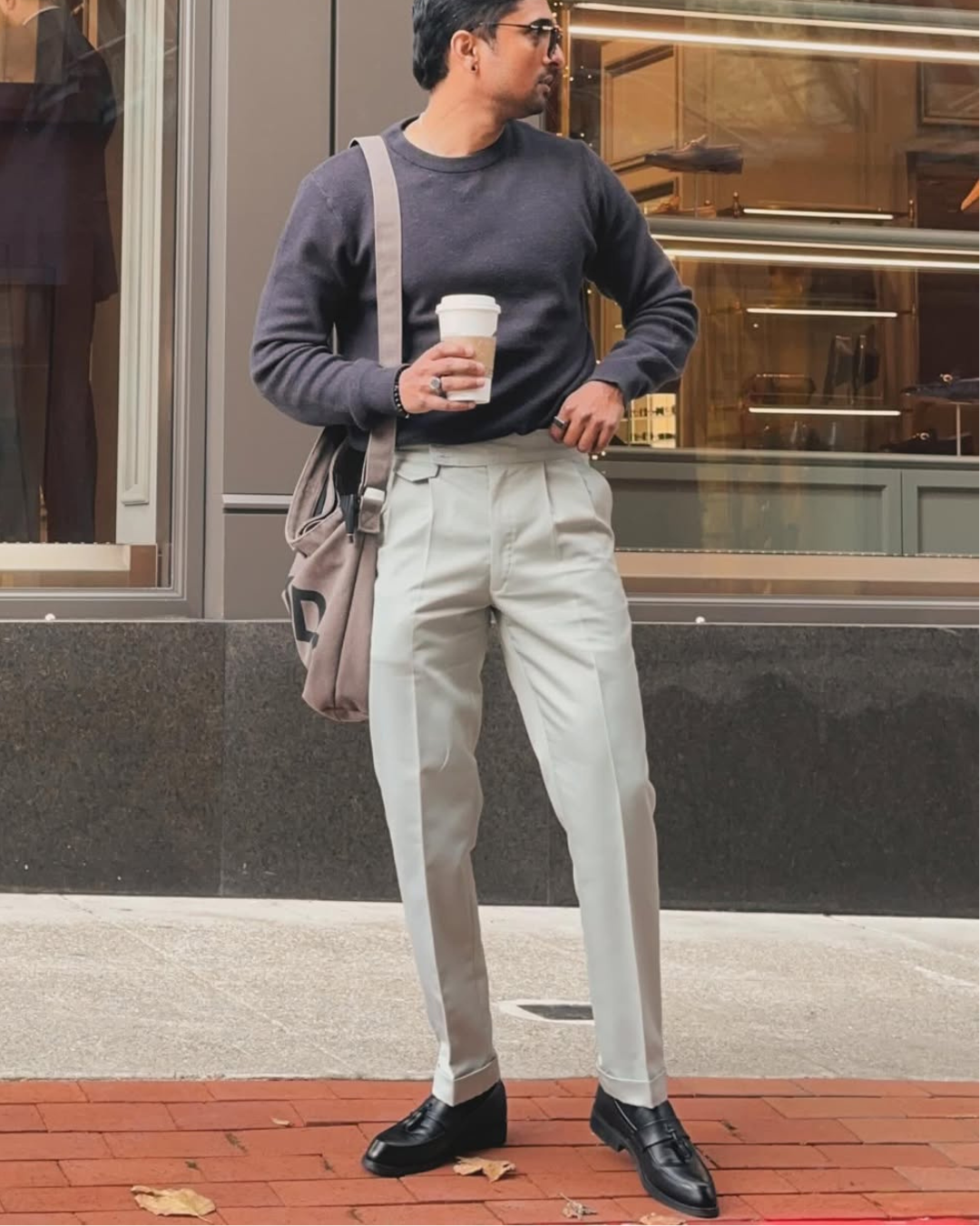 Calças sociais para homem com um corte moderno e elegante