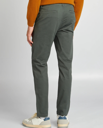 Calças Clássicas Elegantes para Homem