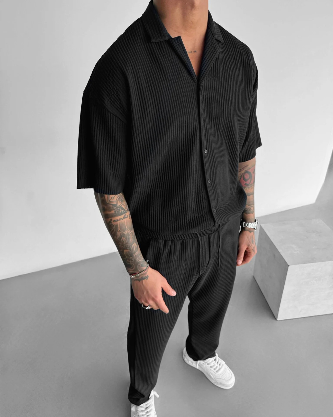 Conjunto de 2 peças camisa de manga curta e calças de cintura ajustável