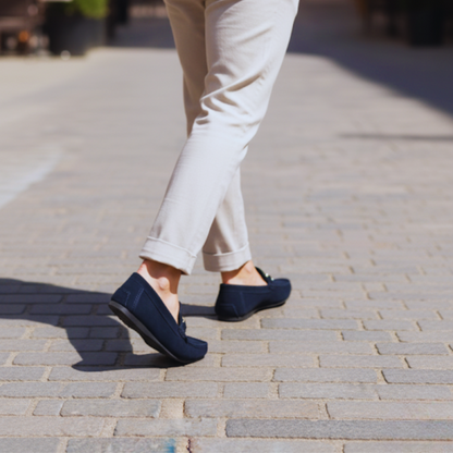 Sapatos mocassim para homem em camurça