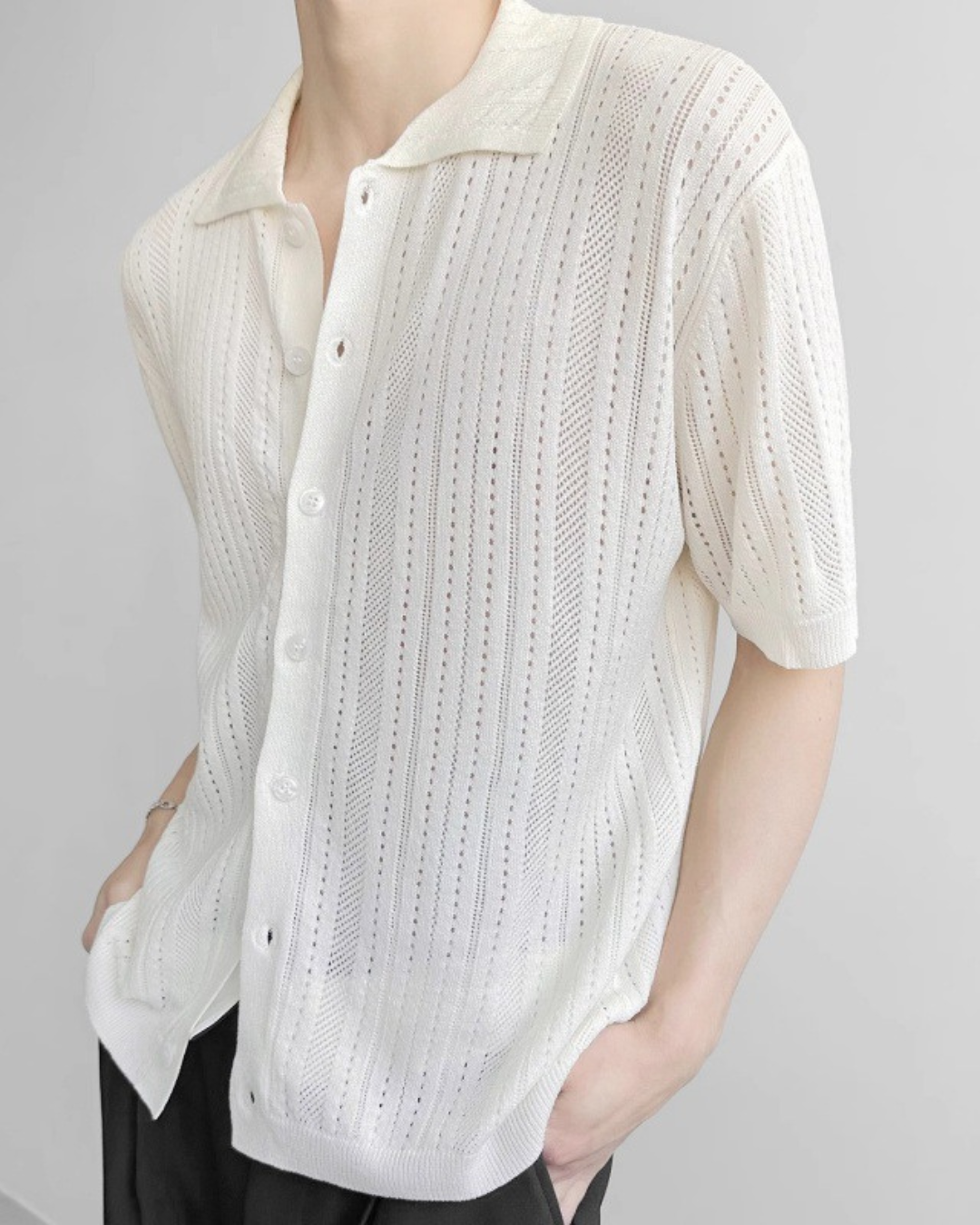 Camisa de verão em tecido com textura aberta