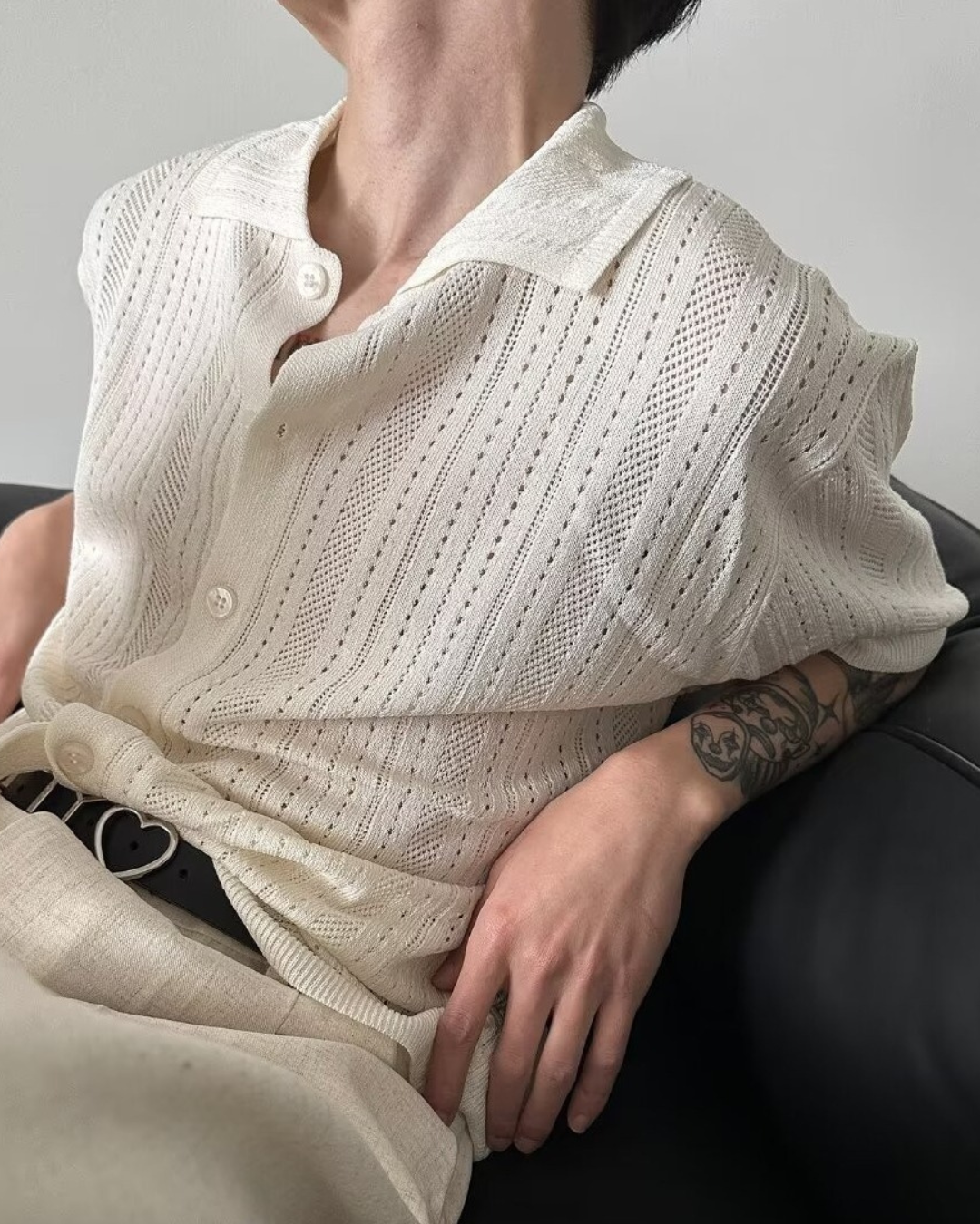 Camisa de verão em tecido com textura aberta