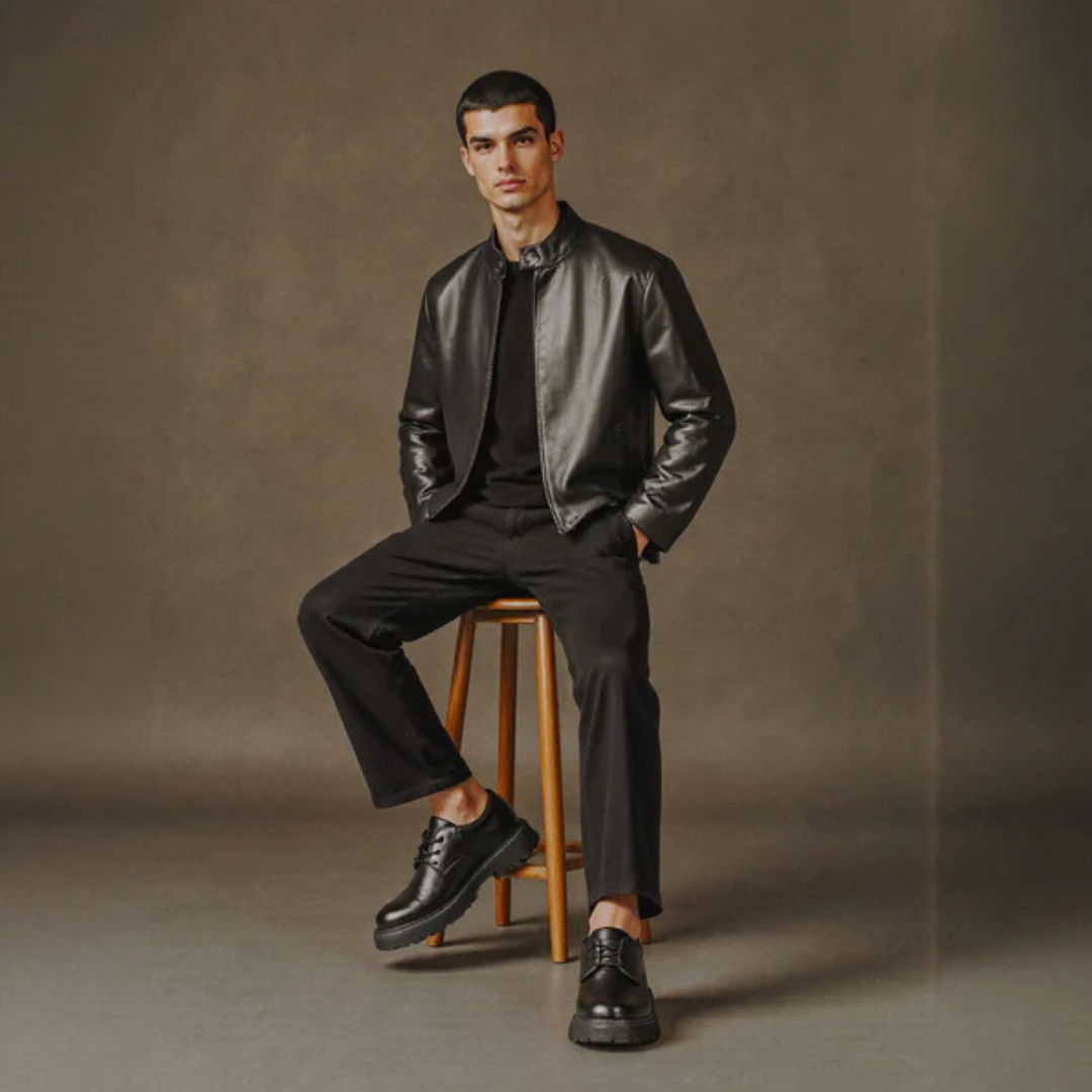 Calçado Casuais em Couro Preto Respiravel e Elegante para Homem