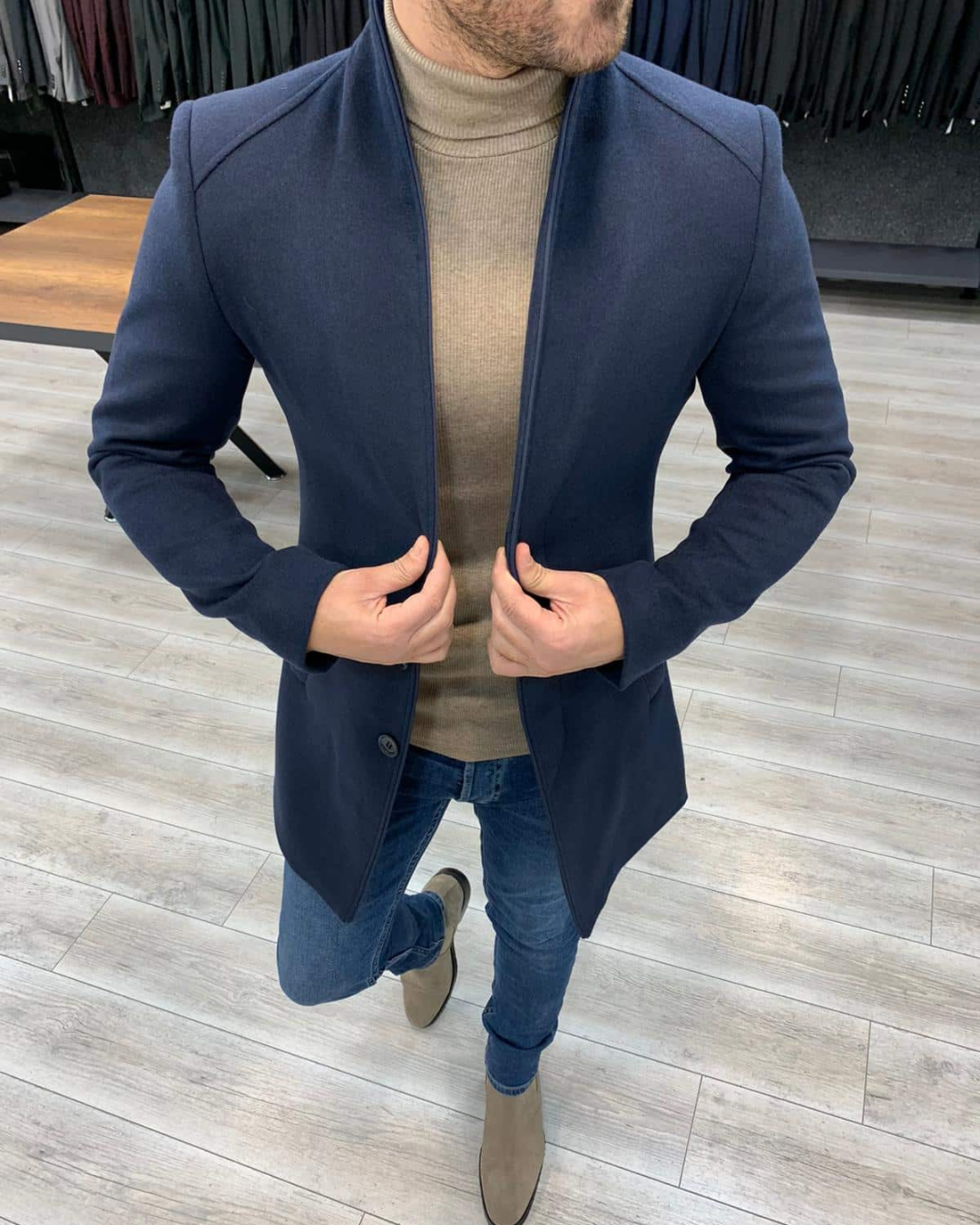 Casaco com um design moderno e um acabamento elegante para homem