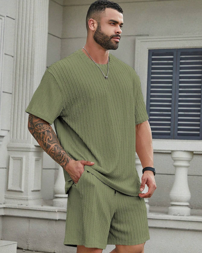 Conjunto casual de camisola de manga curta e calções para homem
