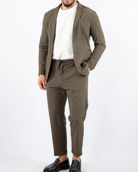 Fato Extra Leve “Sem Ferro” para Homem, com um Só Peito