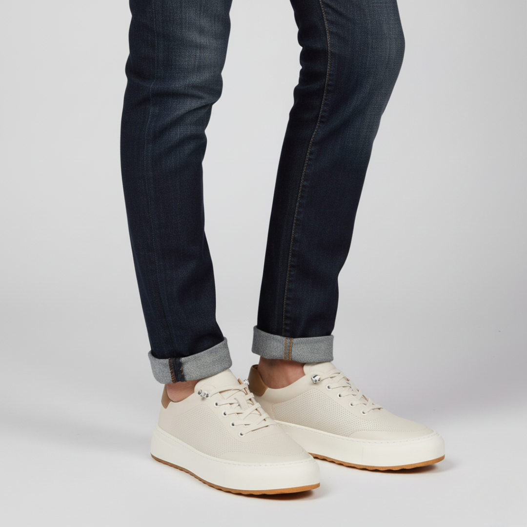 Ténis desportivos respiráveis e versáteis para homem.