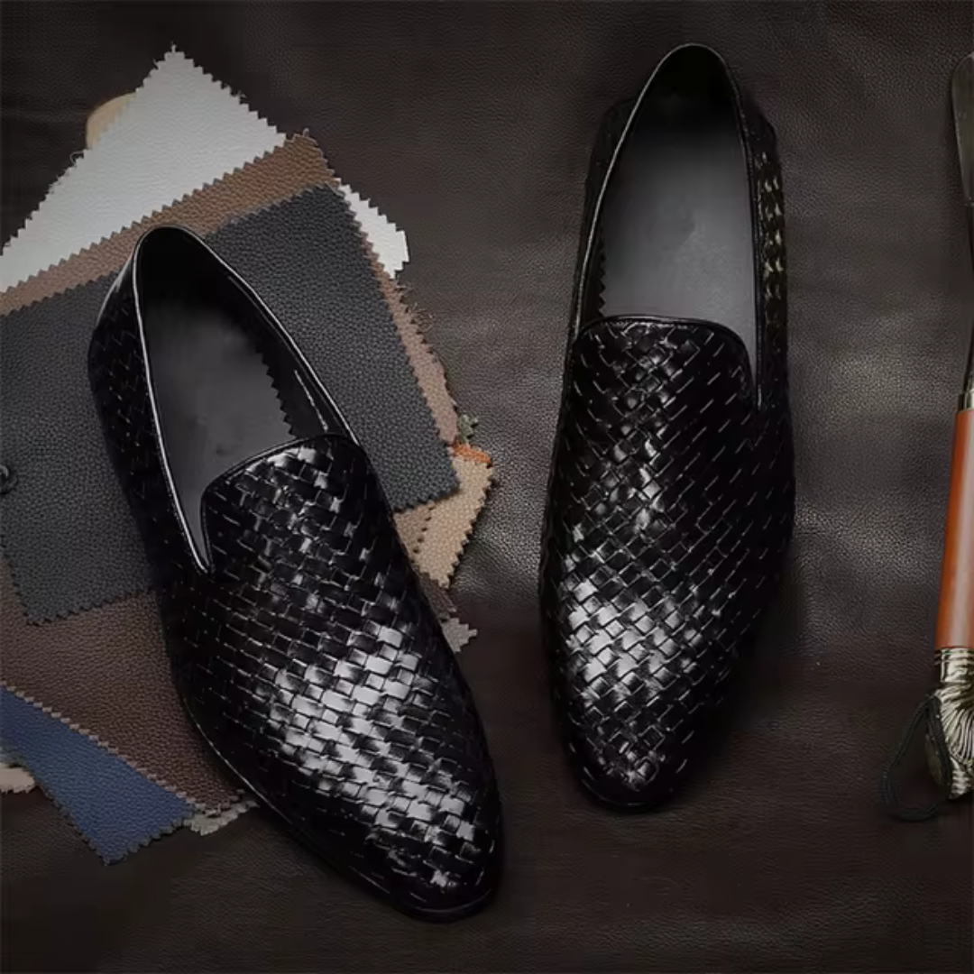 Mocassins em Couro Brilhante com Textura Rugosa para Homen