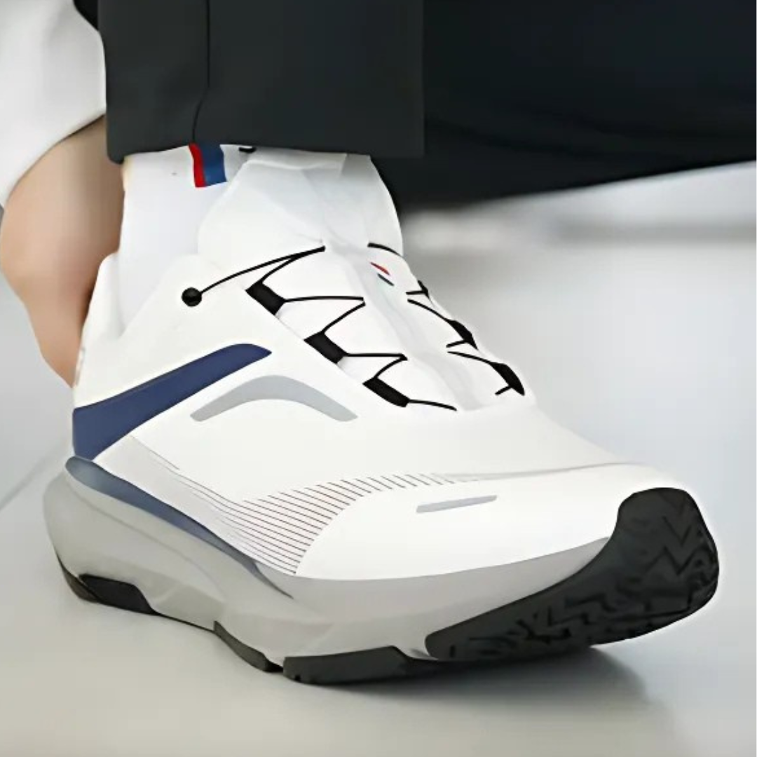 Sapatos desportivos com atacadores ajustáveis para homem