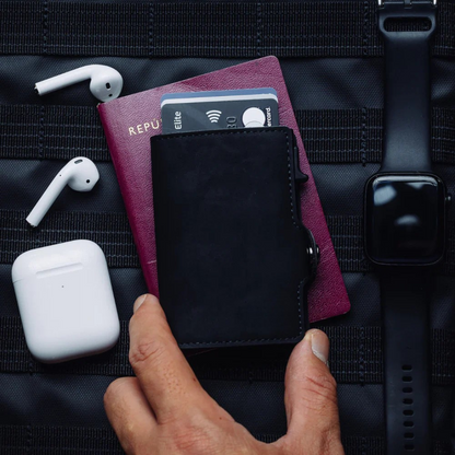 Carteira de Luxo com Proteção RFID e Design Compacto