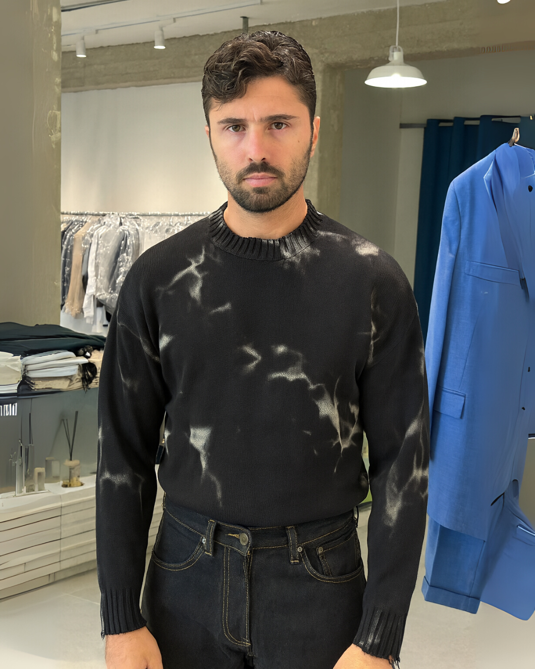 Casaco de malha com design moderno para homem