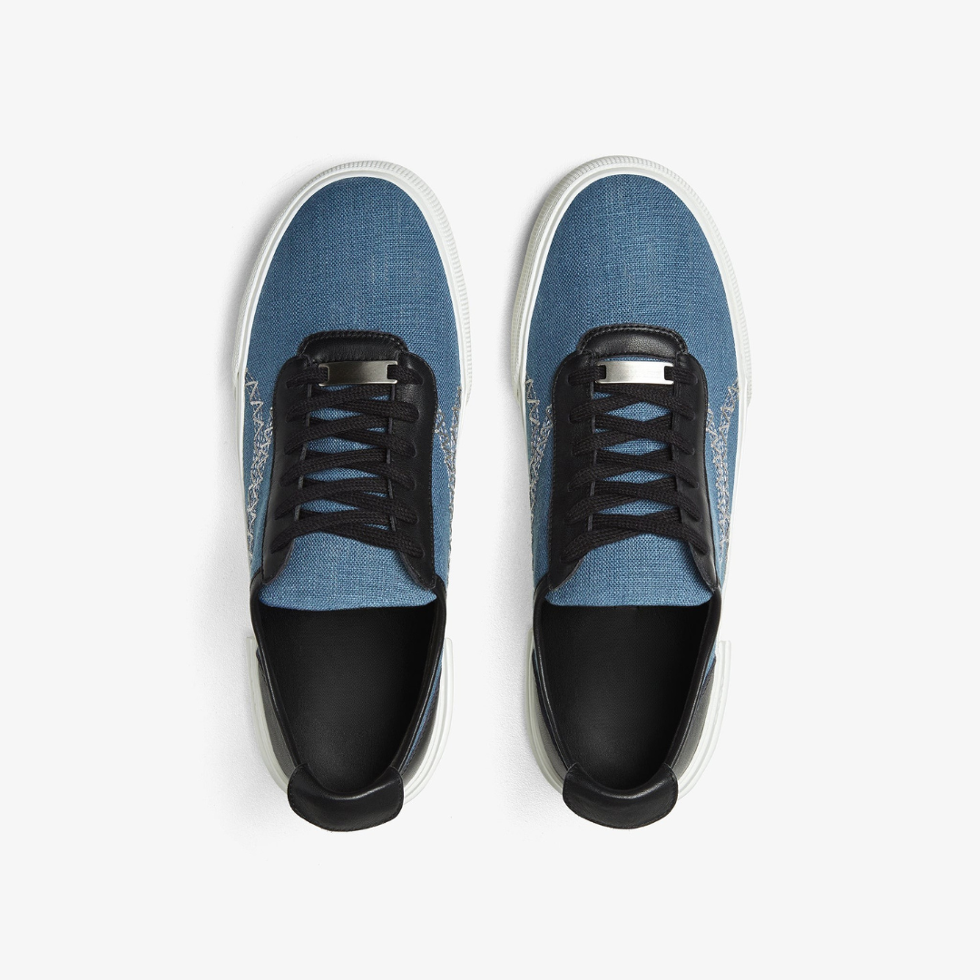 Tênis com sola antiderrapante