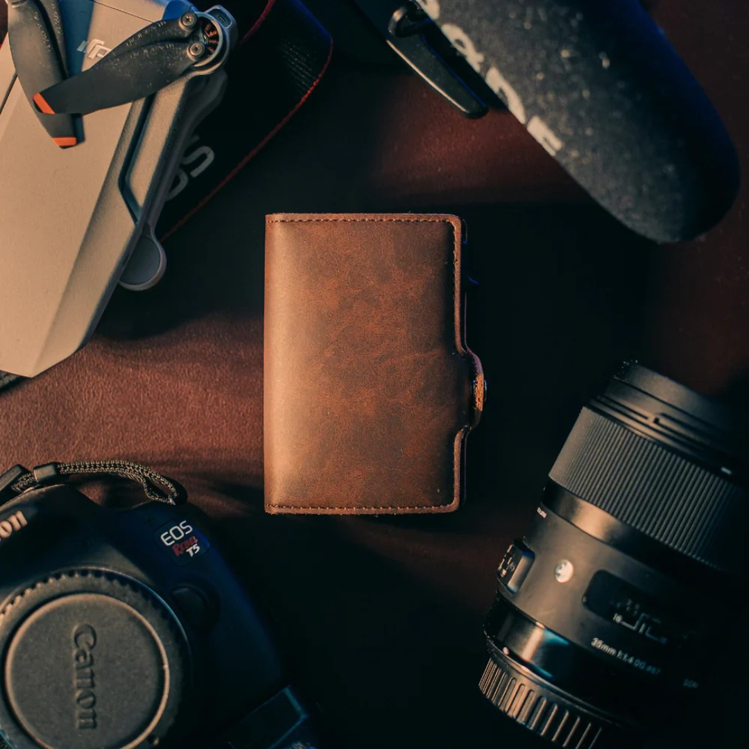 Carteira de Luxo com Proteção RFID e Design Compacto